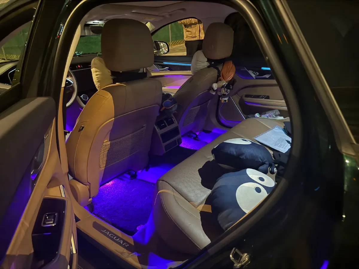 2023 Jaguar XFL 2.0T 250HP L4 8AT,autocango,china used car exporter,china ev exporter,chinese used car exporter,chinese used ev exporter