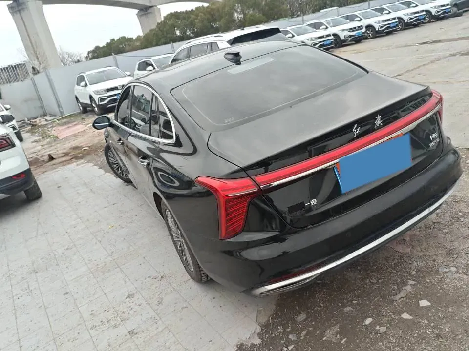 2022 HongQi H5 1.5T 169HP L4 7DCT,autocango,china used car exporter,china ev exporter,chinese used car exporter,chinese used ev exporter