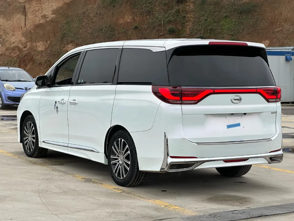 2021 GAC Trumpchi M8 2.0T 252HP L4 8AT,autocango,china used car exporter,china ev exporter,chinese used car exporter,chinese used ev exporter