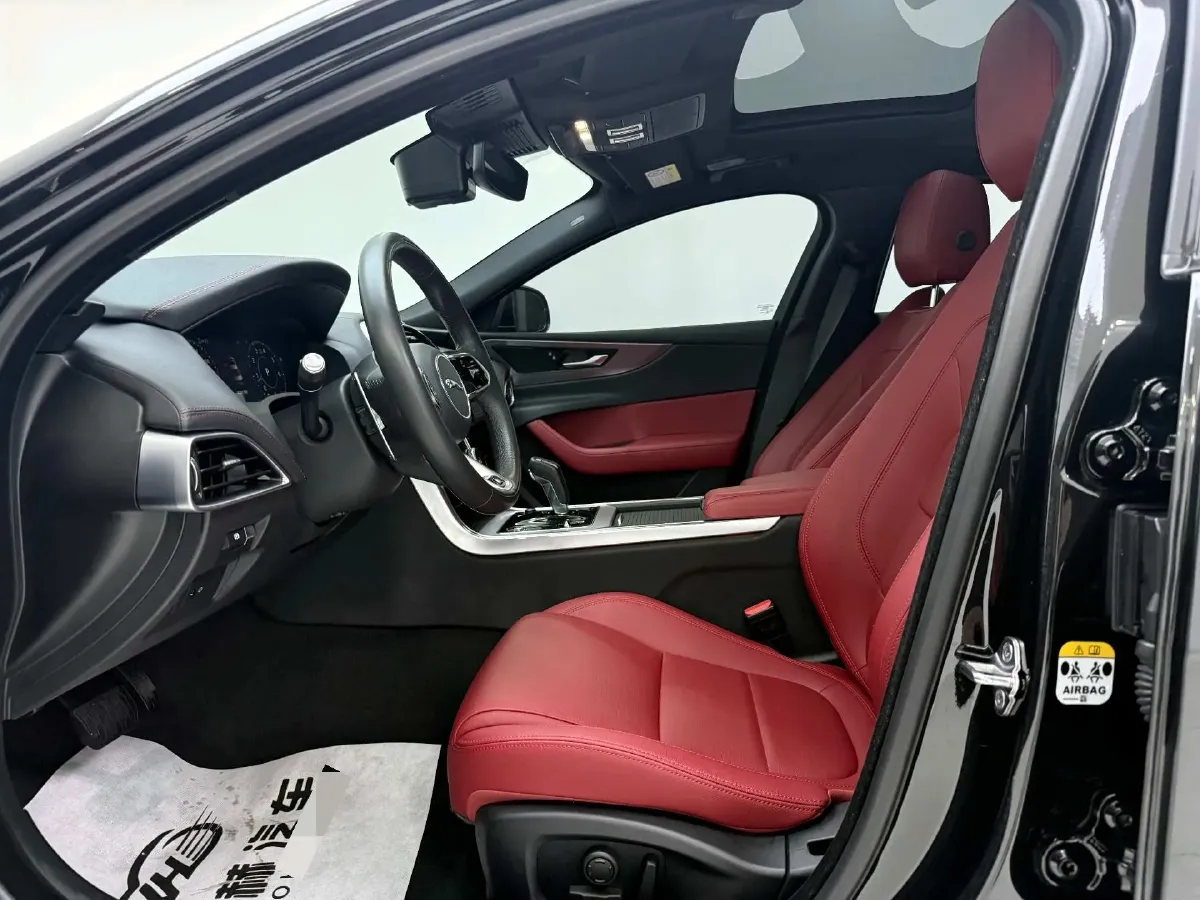 2022 Jaguar XEL 2.0T 250HP L4 8AT,autocango,china used car exporter,china ev exporter,chinese used car exporter,chinese used ev exporter