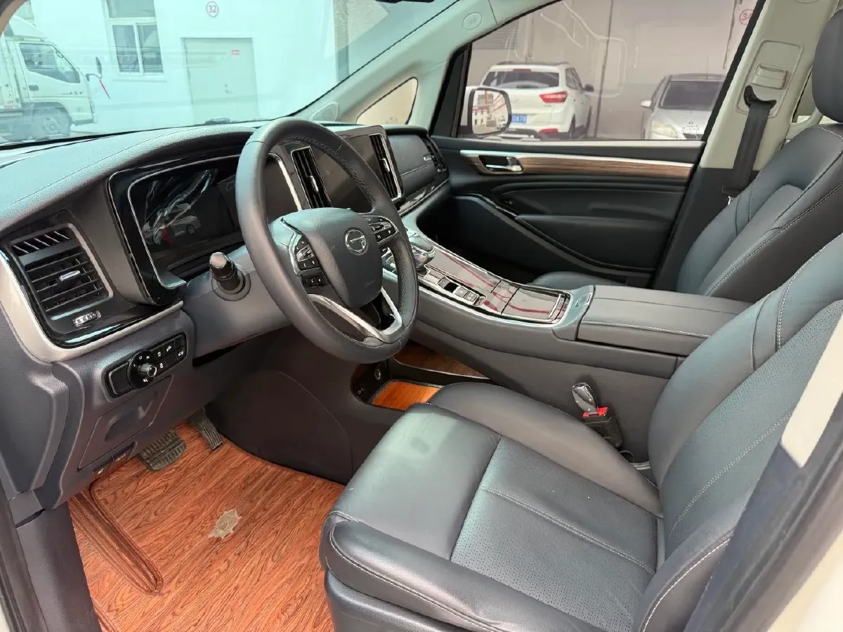 2021 GAC Trumpchi M8 2.0T 252HP L4 8AT,autocango,china used car exporter,china ev exporter,chinese used car exporter,chinese used ev exporter