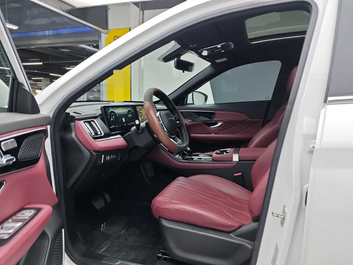 2025 Jetour X70 Plus 1.5T 184HP L4 7DCT,autocango,china used car exporter,china ev exporter,chinese used car exporter,chinese used ev exporter