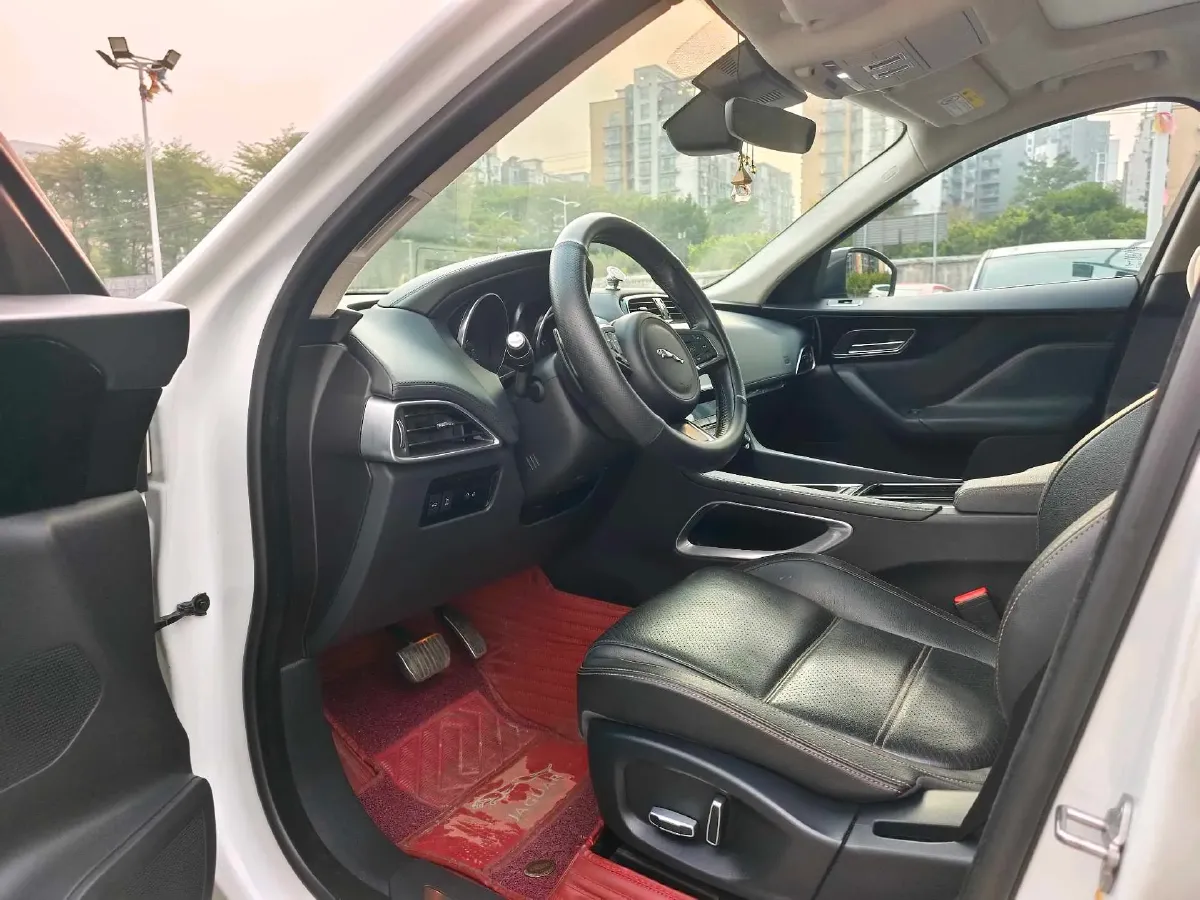 2020 Jaguar F-PACE 2.0T 250HP L4 8AT,autocango,china used car exporter,china ev exporter,chinese used car exporter,chinese used ev exporter