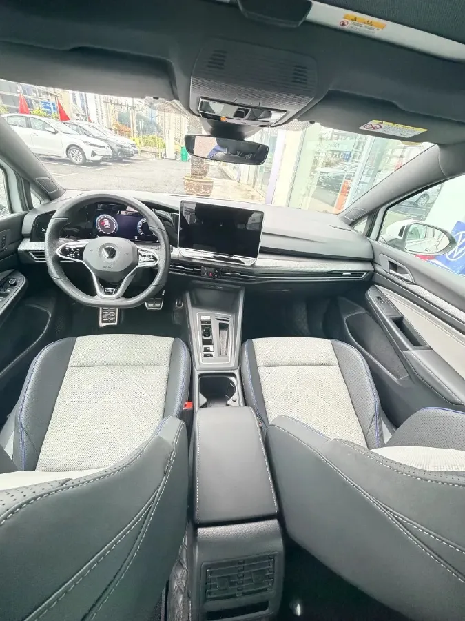 2025 Volkswagen Golf 1.5T 160HP L4 7DCT,autocango,china used car exporter,china ev exporter,chinese used car exporter,chinese used ev exporter