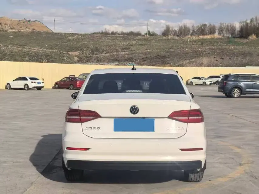 2019 Volkswagen T-Cross 1.5L 113HP L4 6AT,autocango,china used car exporter,china ev exporter,chinese used car exporter,chinese used ev exporter