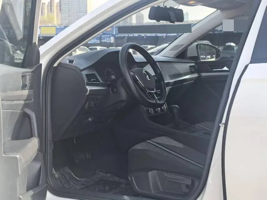2019 Volkswagen T-Cross 1.5L 113HP L4 6AT,autocango,china used car exporter,china ev exporter,chinese used car exporter,chinese used ev exporter