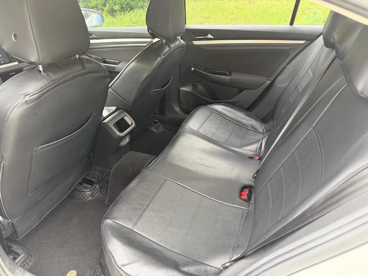 2019 Bestune T77 1.2T 143HP L4 7DCT,autocango,china used car exporter,china ev exporter,chinese used car exporter,chinese used ev exporter