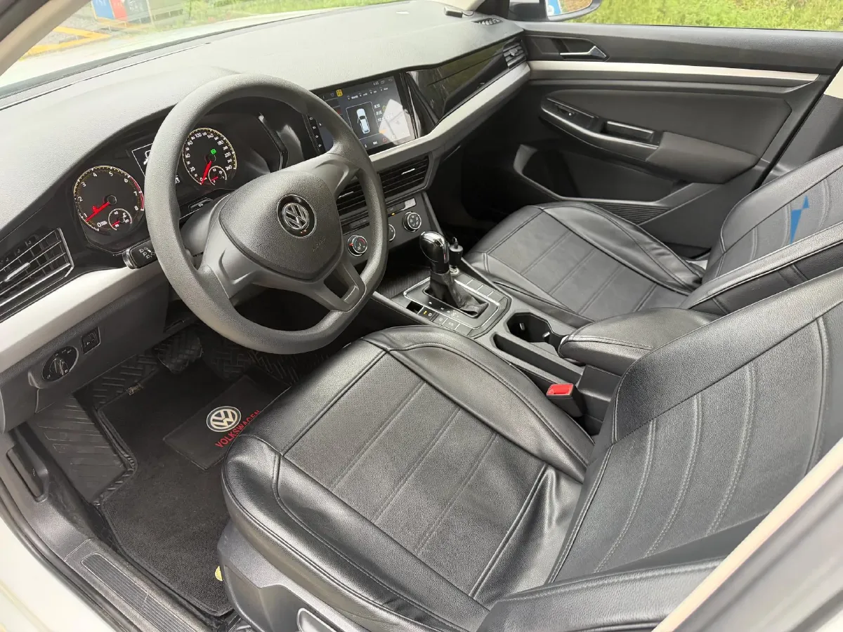 2019 Bestune T77 1.2T 143HP L4 7DCT,autocango,china used car exporter,china ev exporter,chinese used car exporter,chinese used ev exporter