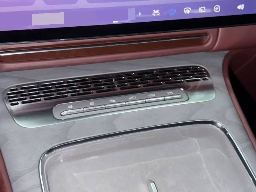 2026 Voyah 9L 1.5T 150HP L4 PHEV,autocango,china used car exporter,china ev exporter,chinese used car exporter,chinese used ev exporter