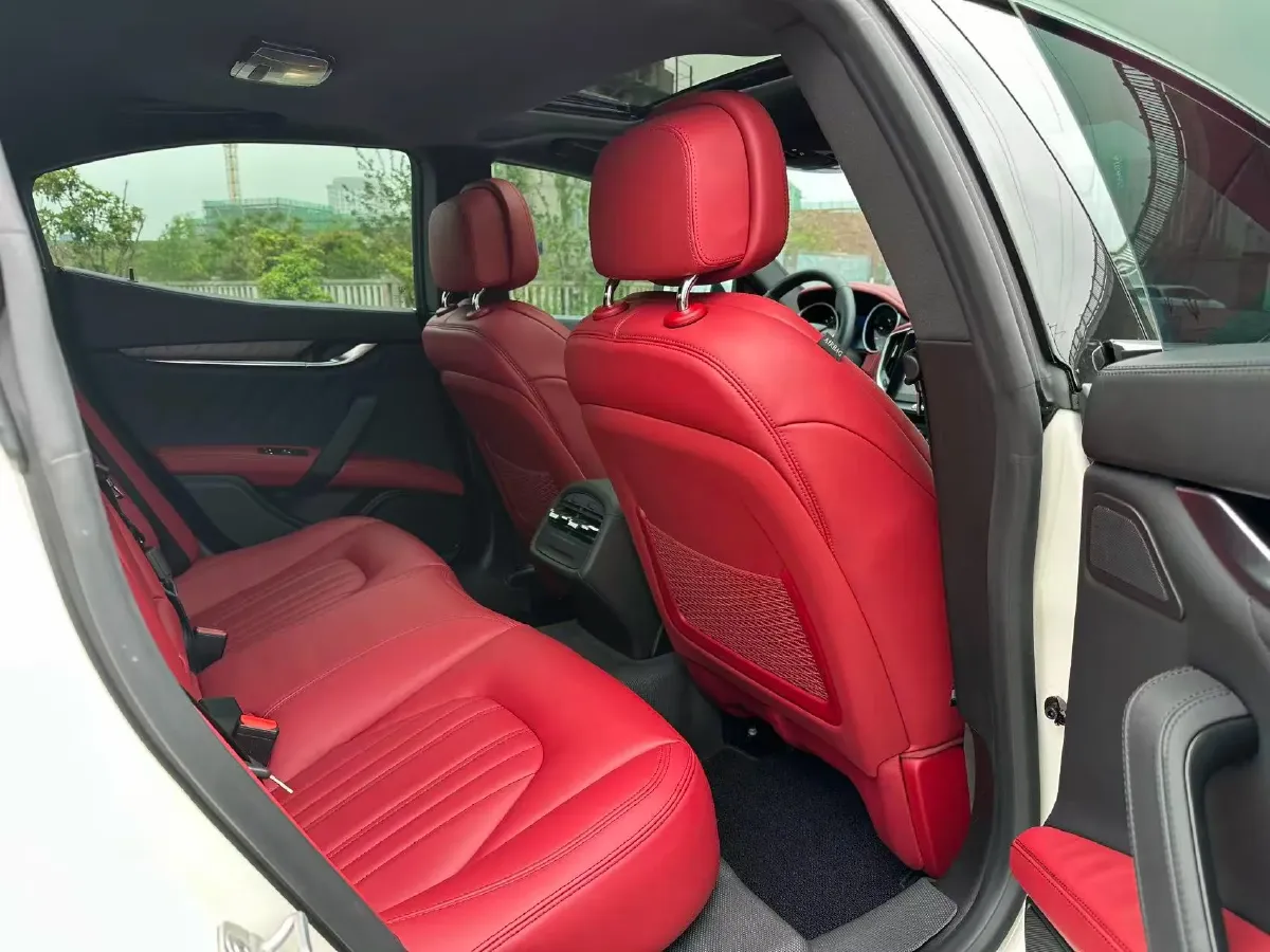 2019 Maserati Ghibli 3.0T 350HP V6 8AT,autocango,china used car exporter,china ev exporter,chinese used car exporter,chinese used ev exporter