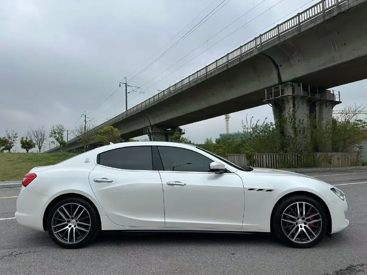 2019 Maserati Ghibli 3.0T 350HP V6 8AT,autocango,china used car exporter,china ev exporter,chinese used car exporter,chinese used ev exporter