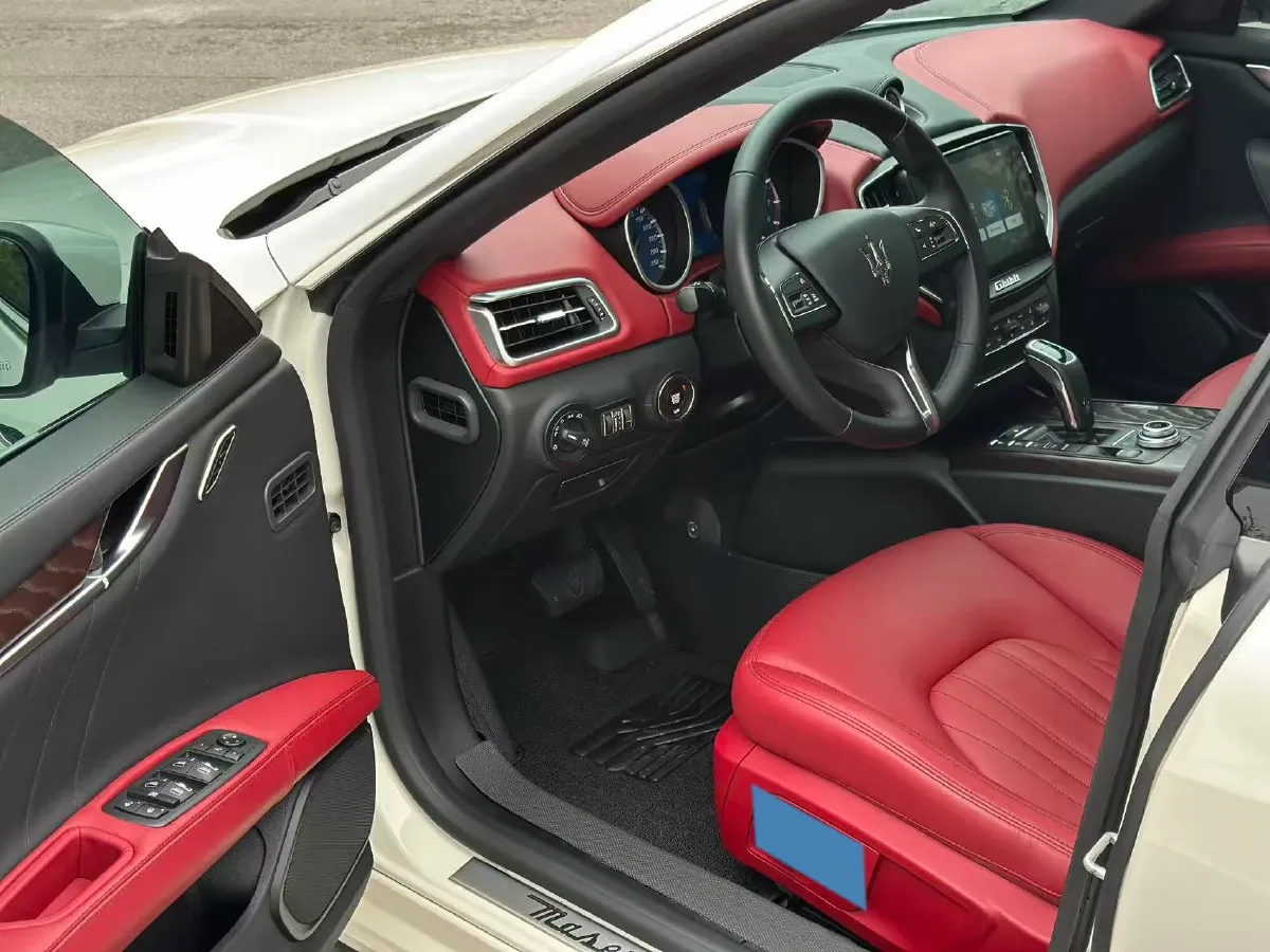 2019 Maserati Ghibli 3.0T 350HP V6 8AT,autocango,china used car exporter,china ev exporter,chinese used car exporter,chinese used ev exporter