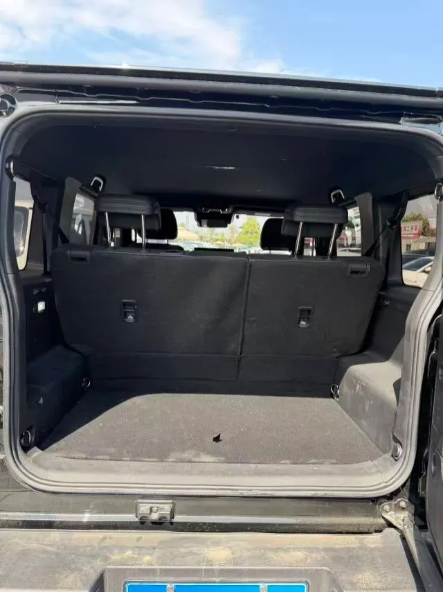 2024 212 212 T01 2.0T 252HP L4 8AT,autocango,china used car exporter,china ev exporter,chinese used car exporter,chinese used ev exporter