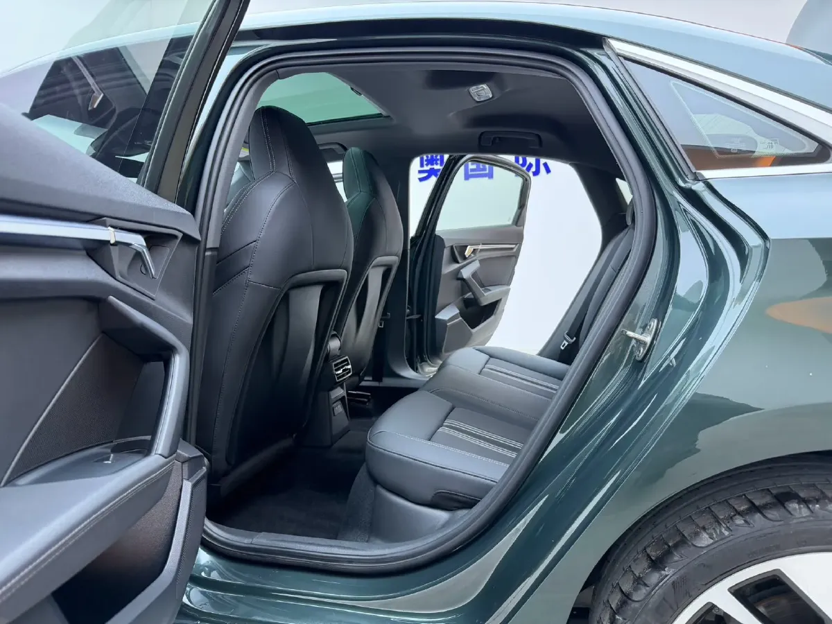 2022 Audi A3 1.4T 150HP L4 7DCT,autocango,china used car exporter,china ev exporter,chinese used car exporter,chinese used ev exporter