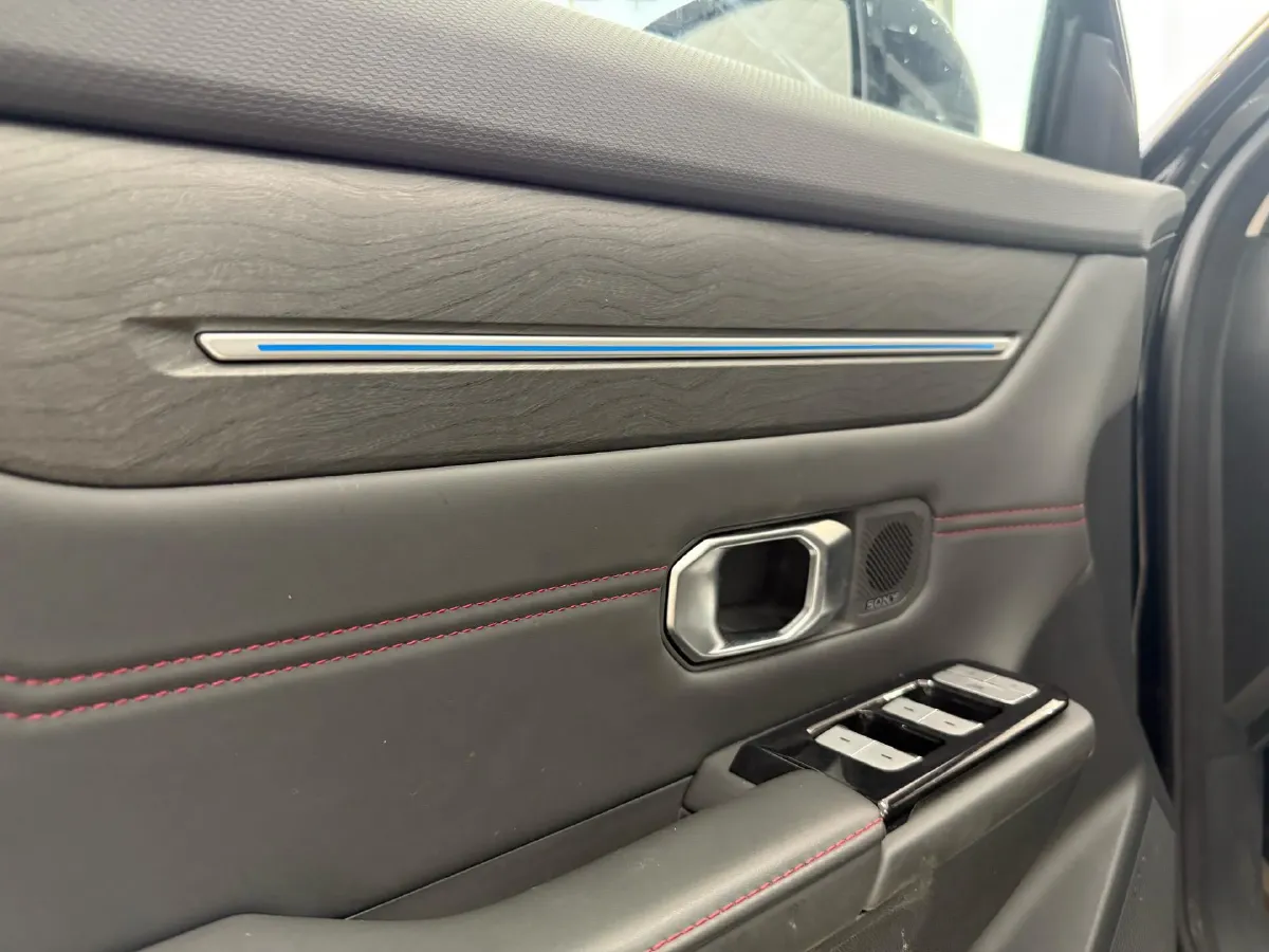 2025 Jetour DASHING 1.5T 184HP L4 7DCT,autocango,china used car exporter,china ev exporter,chinese used car exporter,chinese used ev exporter