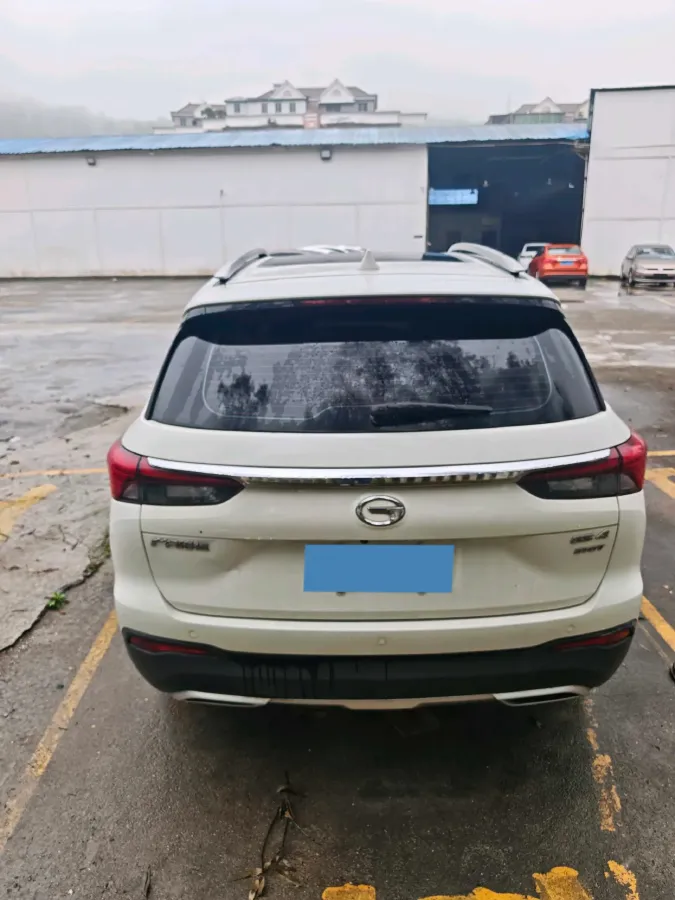 2021 GAC Trumpchi GS4 1.5T 169HP L4 6AT,autocango,china used car exporter,china ev exporter,chinese used car exporter,chinese used ev exporter