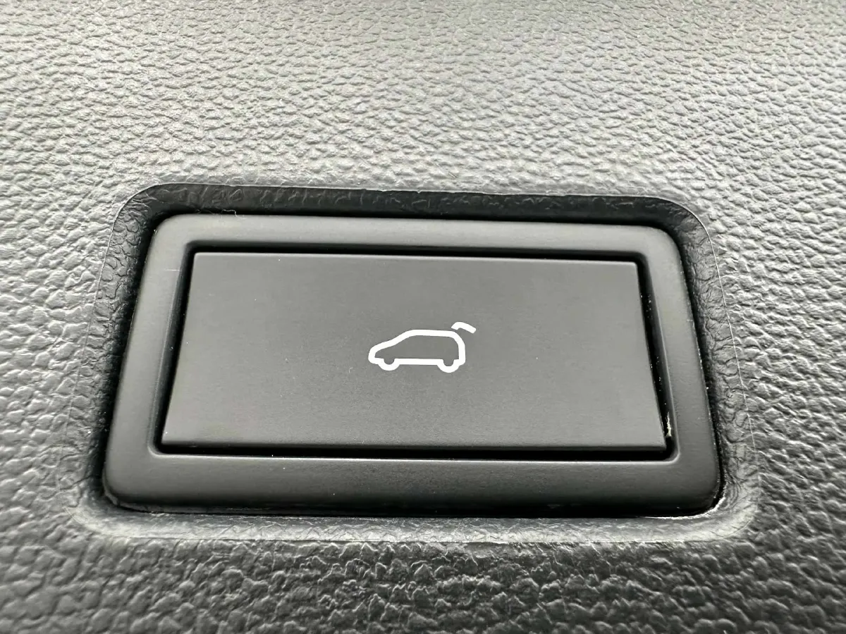 2021 Volkswagen T-Roc 1.4T 150HP L4 7DCT,autocango,china used car exporter,china ev exporter,chinese used car exporter,chinese used ev exporter