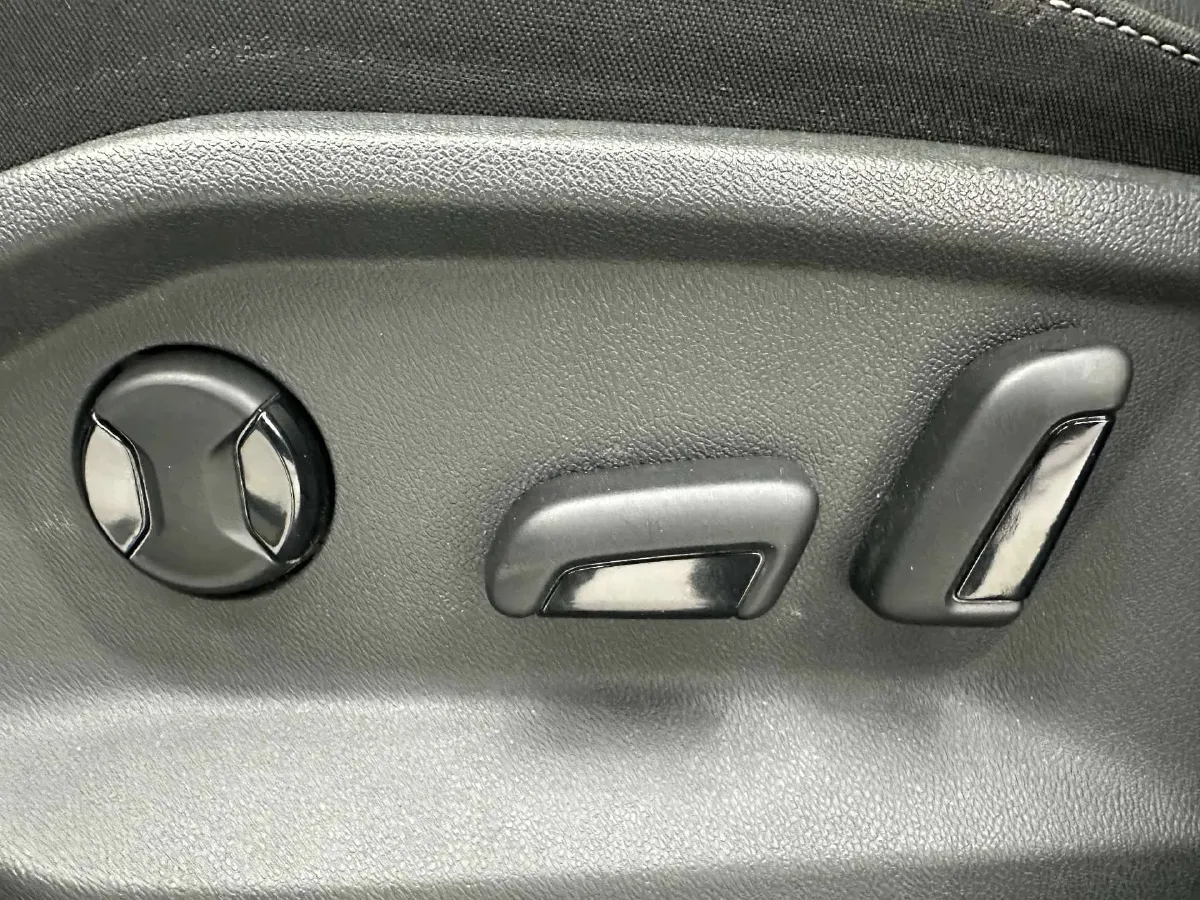 2021 Volkswagen T-Roc 1.4T 150HP L4 7DCT,autocango,china used car exporter,china ev exporter,chinese used car exporter,chinese used ev exporter