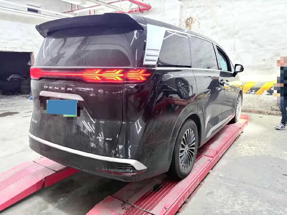2024 Denza D9 1.5T 139HP L4 E-CVT PHEV 40KWH,autocango,china used car exporter,china ev exporter,chinese used car exporter,chinese used ev exporter