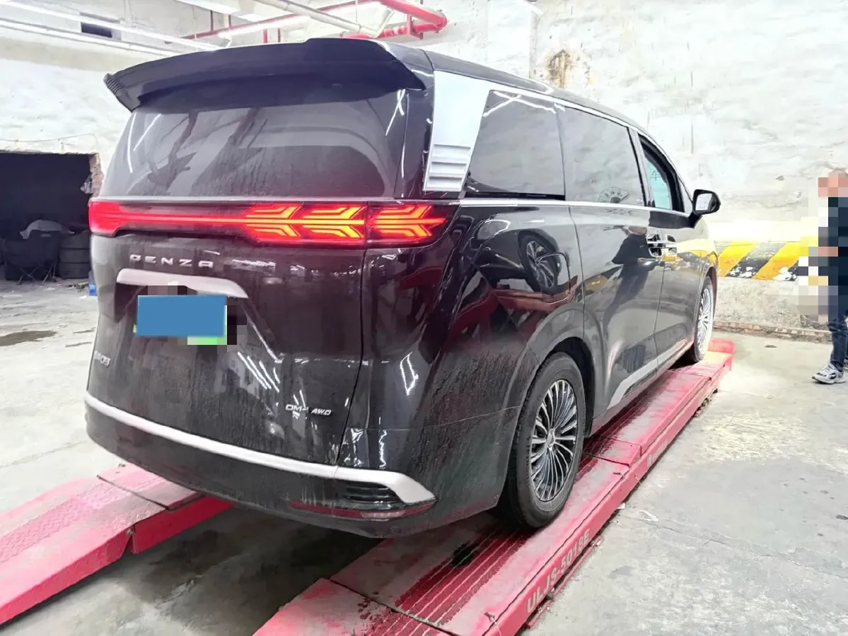 2024 Denza D9 1.5T 139HP L4 E-CVT PHEV 40KWH,autocango,china used car exporter,china ev exporter,chinese used car exporter,chinese used ev exporter