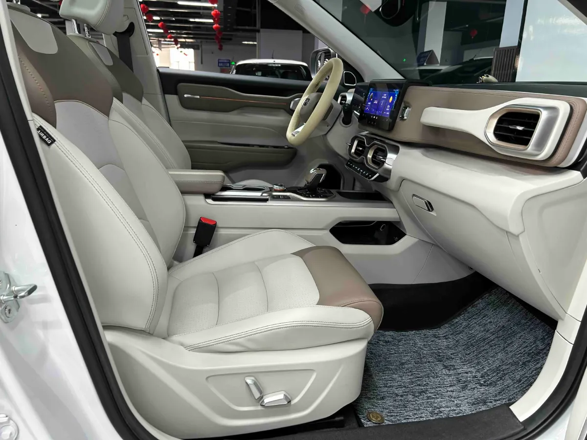 2020 Geely ICON 1.5T 177HP L3 7DCT,autocango,china used car exporter,china ev exporter,chinese used car exporter,chinese used ev exporter