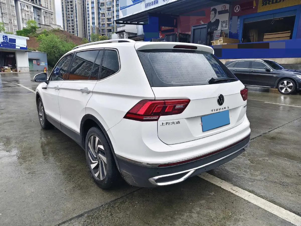 2023 Volkswagen Tiguan L 2.0T 186HP L4 7DCT,autocango,china used car exporter,china ev exporter,chinese used car exporter,chinese used ev exporter