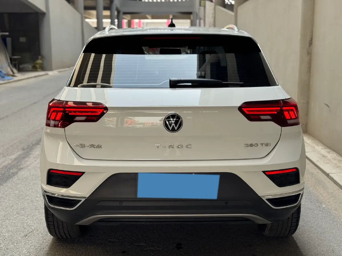 2022 Volkswagen T-Roc 1.4T 150HP L4 7DCT,autocango,china used car exporter,china ev exporter,chinese used car exporter,chinese used ev exporter