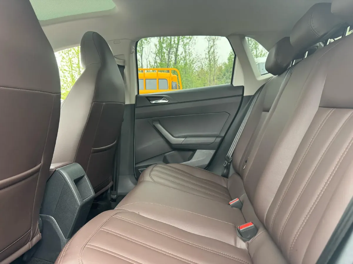 2021 Bestune T55 1.5T 169HP L4 7DCT,autocango,china used car exporter,china ev exporter,chinese used car exporter,chinese used ev exporter