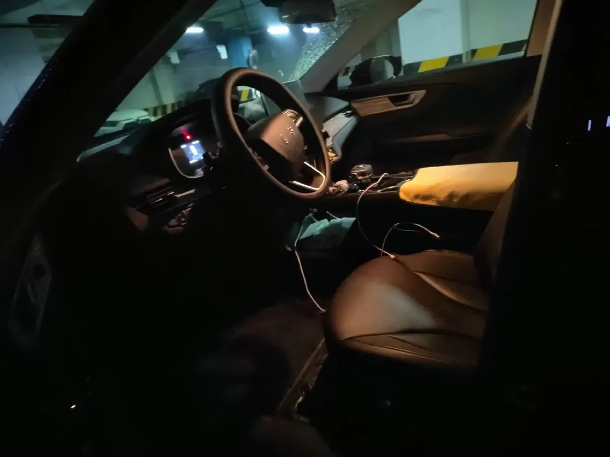 2023 HongQi E-QM5 BEV 82KWH,autocango,china used car exporter,china ev exporter,chinese used car exporter,chinese used ev exporter