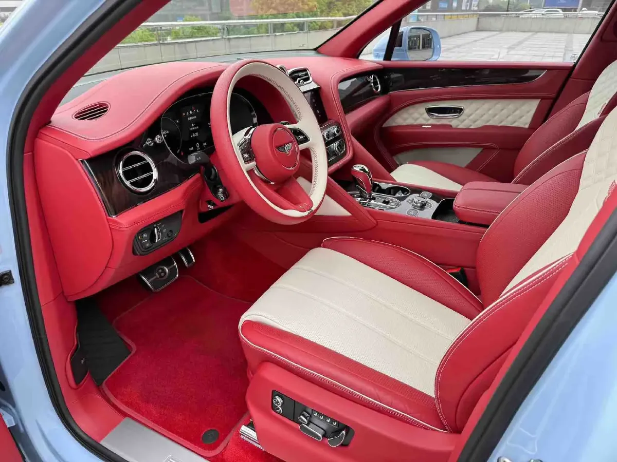 2022 Bentley Bentayga 4.0T 550HP V8 8AT,autocango,china used car exporter,china ev exporter,chinese used car exporter,chinese used ev exporter
