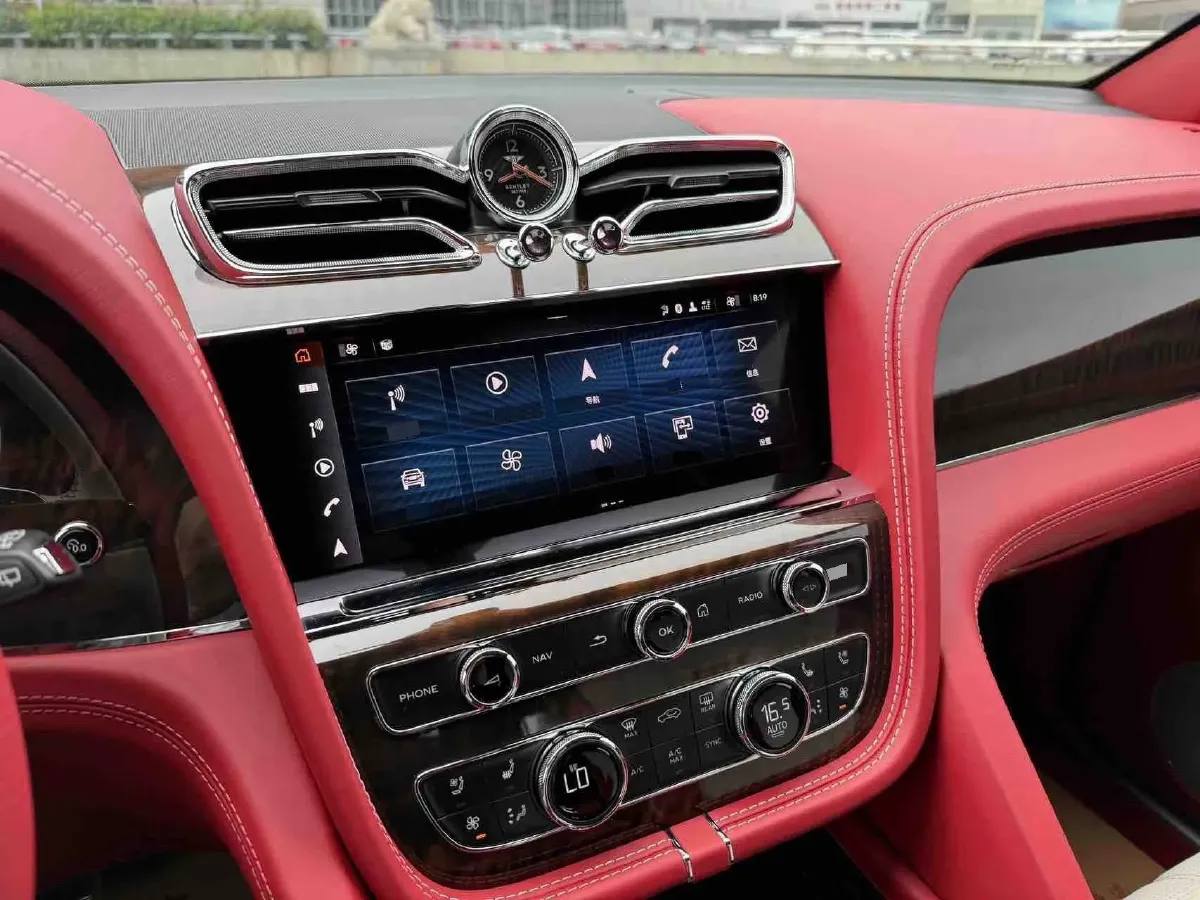 2022 Bentley Bentayga 4.0T 550HP V8 8AT,autocango,china used car exporter,china ev exporter,chinese used car exporter,chinese used ev exporter