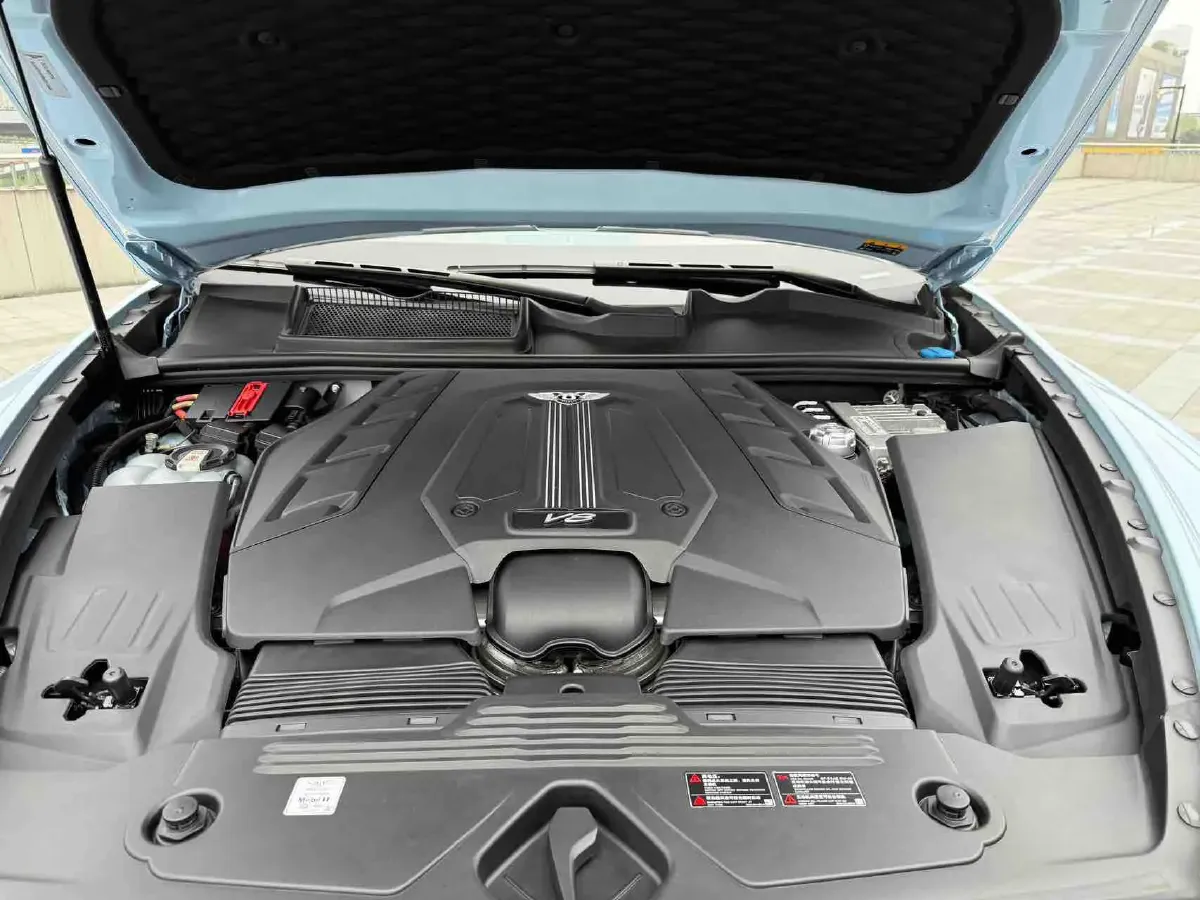 2022 Bentley Bentayga 4.0T 550HP V8 8AT,autocango,china used car exporter,china ev exporter,chinese used car exporter,chinese used ev exporter