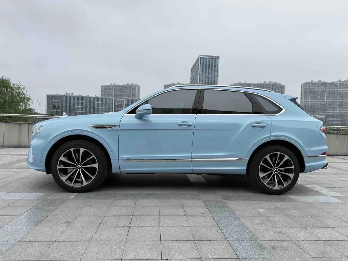 2022 Bentley Bentayga 4.0T 550HP V8 8AT,autocango,china used car exporter,china ev exporter,chinese used car exporter,chinese used ev exporter