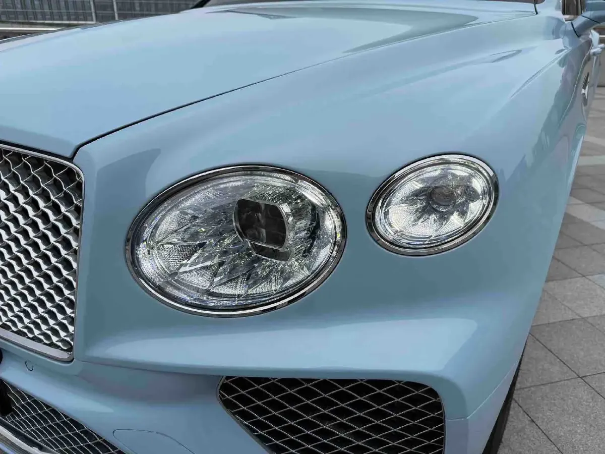 2022 Bentley Bentayga 4.0T 550HP V8 8AT,autocango,china used car exporter,china ev exporter,chinese used car exporter,chinese used ev exporter