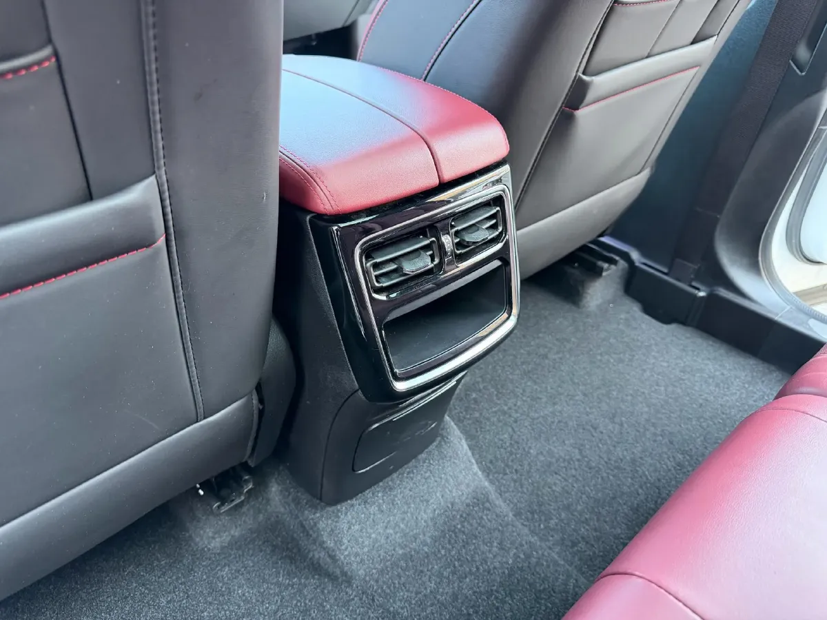 2022 Jetour X70 Plus 1.5T 156HP L4 CVT,autocango,china used car exporter,china ev exporter,chinese used car exporter,chinese used ev exporter