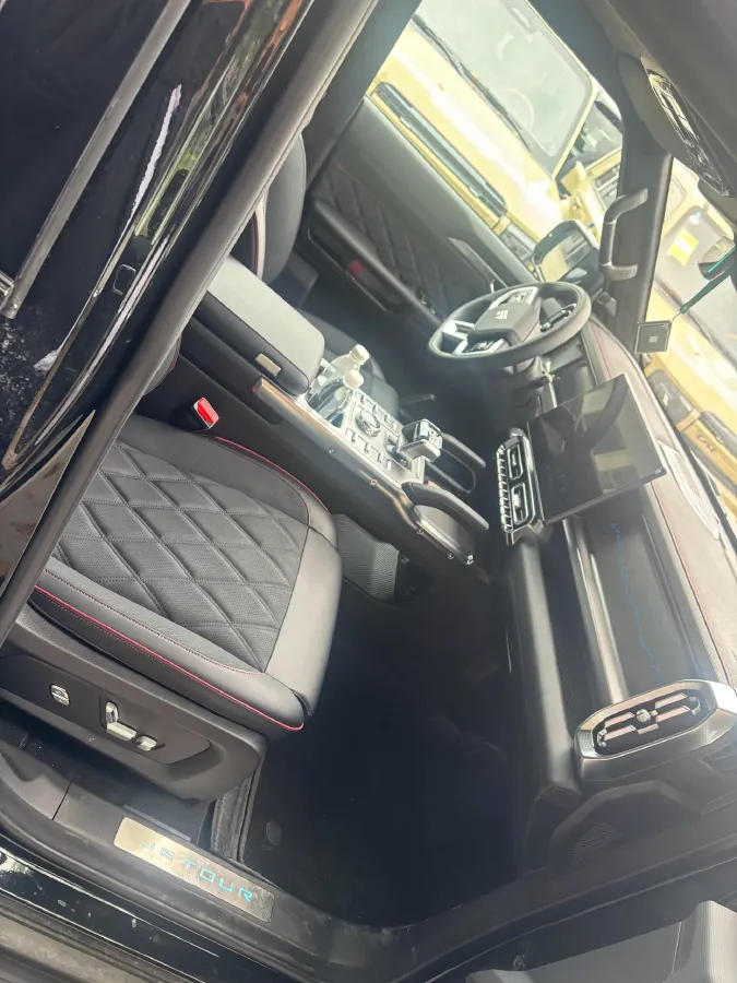 2025 Jetour ShanHai TravellerC-DM 1.5T 156HP L4 3DHT PHEV,autocango,china used car exporter,china ev exporter,chinese used car exporter,chinese used ev exporter