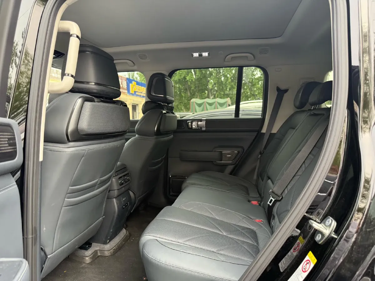 2023 FangChengBao Bao 5 1.5T 194HP L4 E-CVT PHEV 31.8KWH,autocango,china used car exporter,china ev exporter,chinese used car exporter,chinese used ev exporter