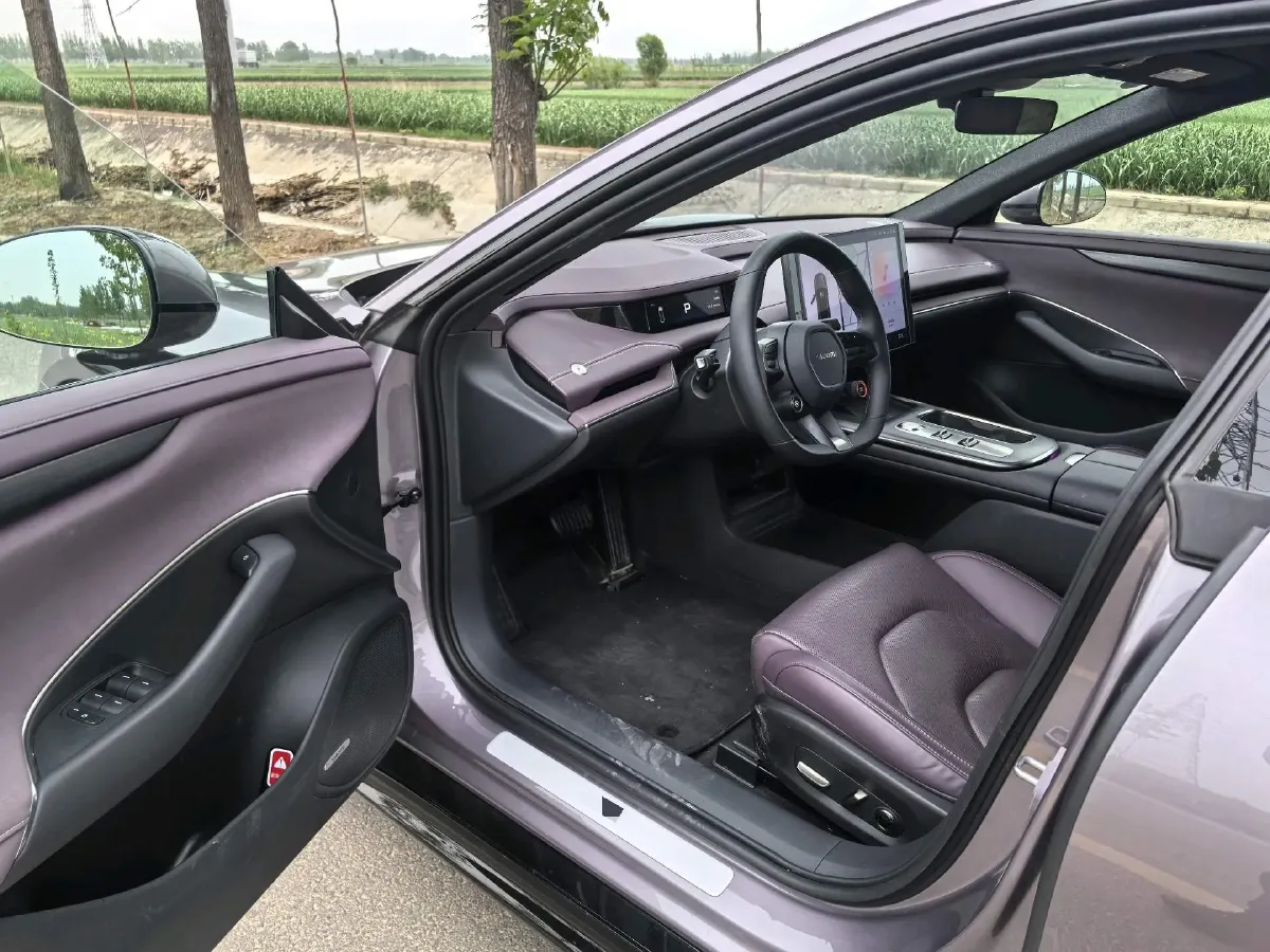 2024 MI SU7 BEV 73.6KWH,autocango,china used car exporter,china ev exporter,chinese used car exporter,chinese used ev exporter