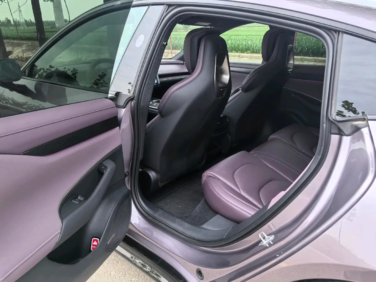 2024 MI SU7 BEV 73.6KWH,autocango,china used car exporter,china ev exporter,chinese used car exporter,chinese used ev exporter