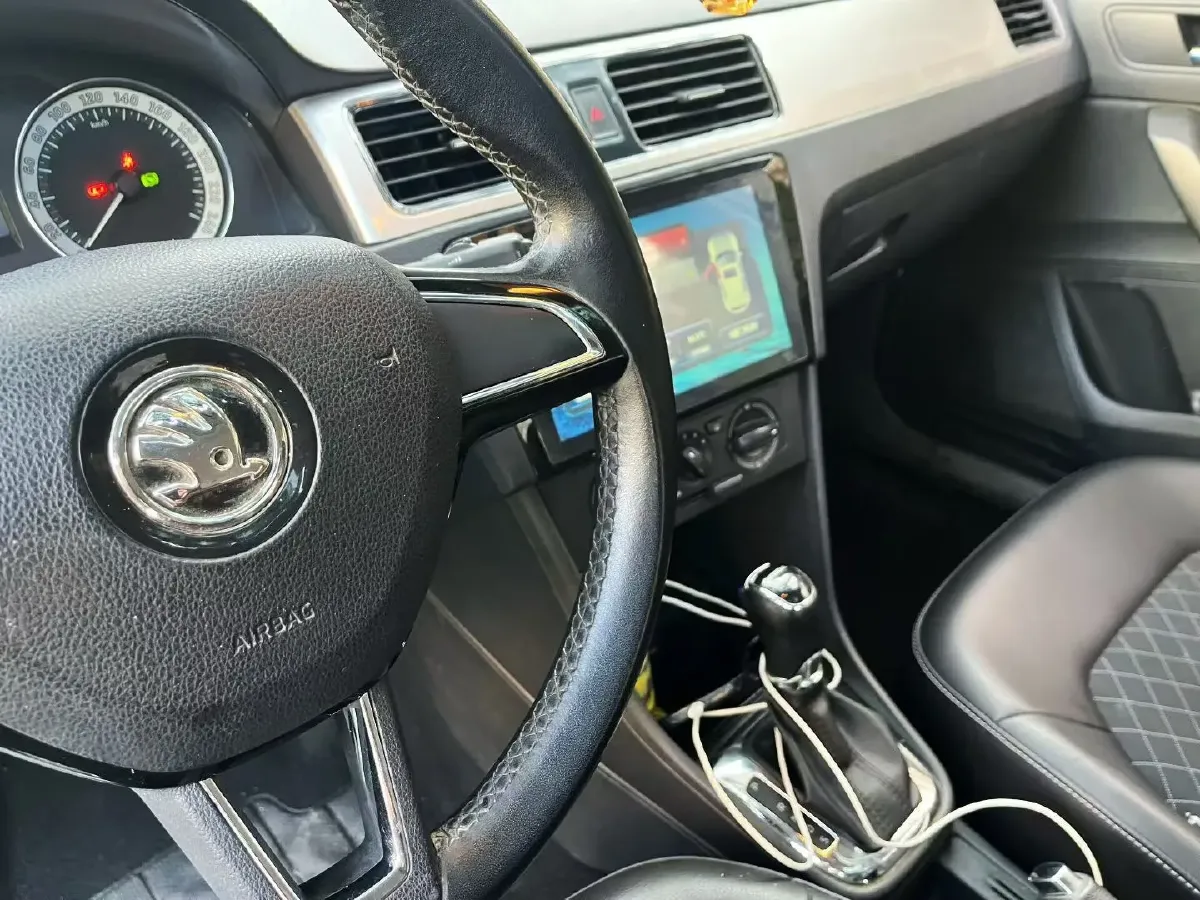 2018 Skoda Rapid 1.6L 110HP L4 6AT,autocango,china used car exporter,china ev exporter,chinese used car exporter,chinese used ev exporter