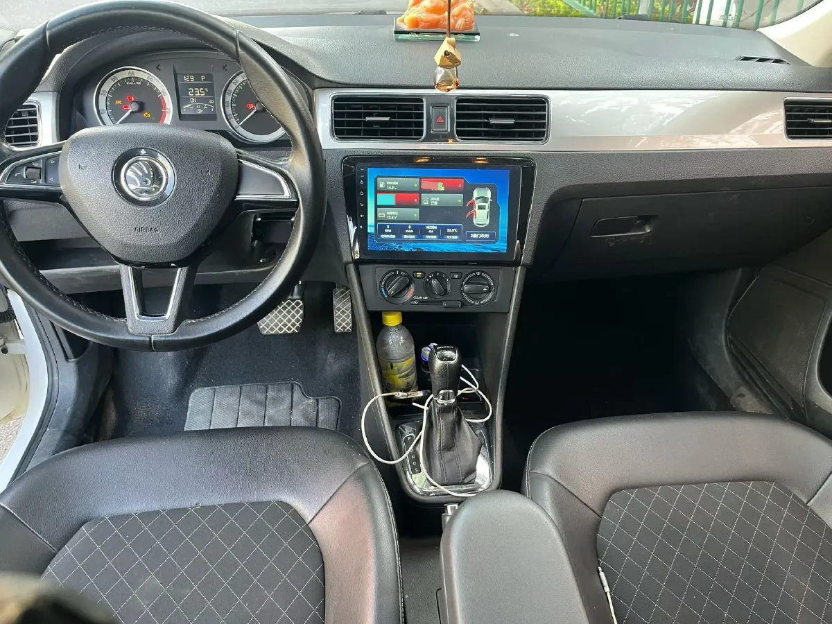 2018 Skoda Rapid 1.6L 110HP L4 6AT,autocango,china used car exporter,china ev exporter,chinese used car exporter,chinese used ev exporter