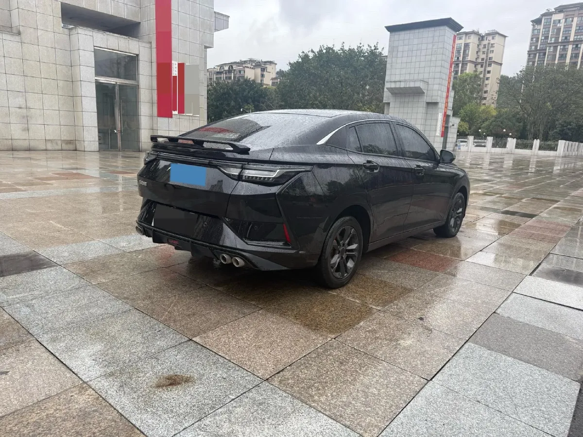 2023 DongFeng Aeolus YiXuan 1.5L 125HP L4 6DCT,autocango,china used car exporter,china ev exporter,chinese used car exporter,chinese used ev exporter