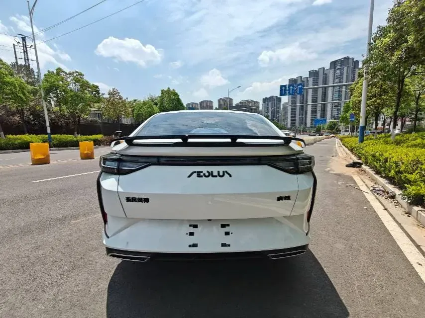 2024 DongFeng Aeolus YiXuan 1.5L 125HP L4 6DCT,autocango,china used car exporter,china ev exporter,chinese used car exporter,chinese used ev exporter