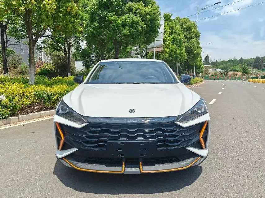 2024 DongFeng Aeolus YiXuan 1.5L 125HP L4 6DCT,autocango,china used car exporter,china ev exporter,chinese used car exporter,chinese used ev exporter