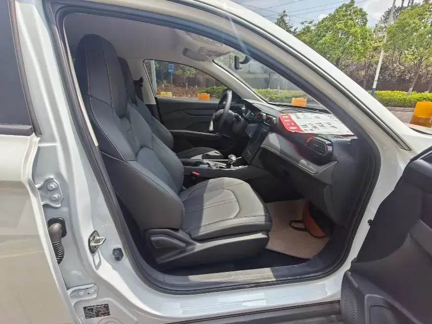 2024 DongFeng Aeolus YiXuan 1.5L 125HP L4 6DCT,autocango,china used car exporter,china ev exporter,chinese used car exporter,chinese used ev exporter