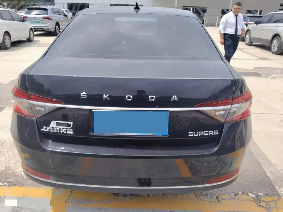 2024 Skoda Superb 1.4T 150HP L4 7DCT,autocango,china used car exporter,china ev exporter,chinese used car exporter,chinese used ev exporter