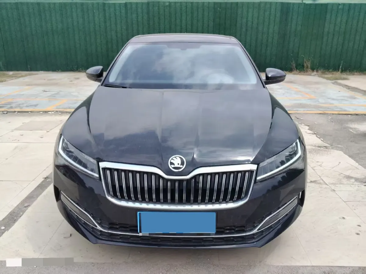 2024 Skoda Superb 1.4T 150HP L4 7DCT,autocango,china used car exporter,china ev exporter,chinese used car exporter,chinese used ev exporter