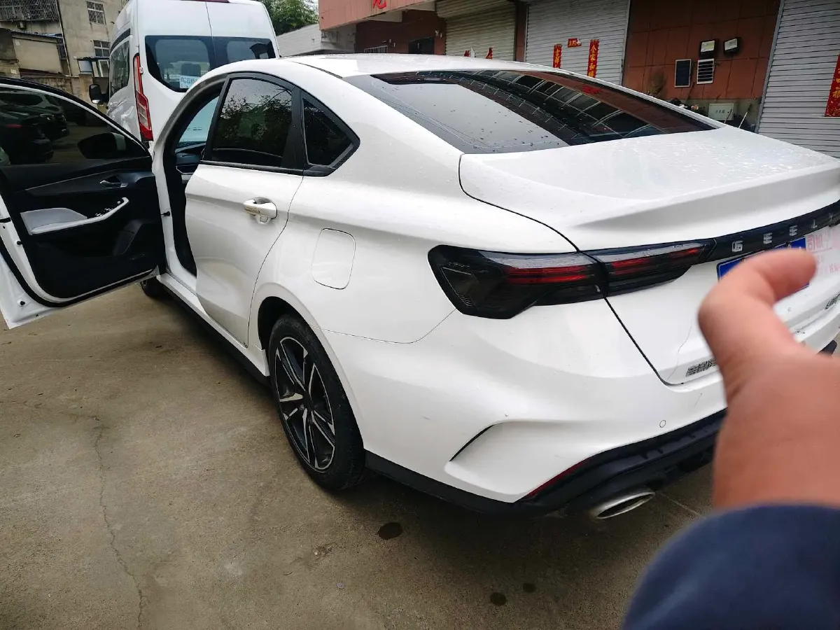 2022 Geely Binray 1.5T 181HP L4 7DCT,autocango,china used car exporter,china ev exporter,chinese used car exporter,chinese used ev exporter