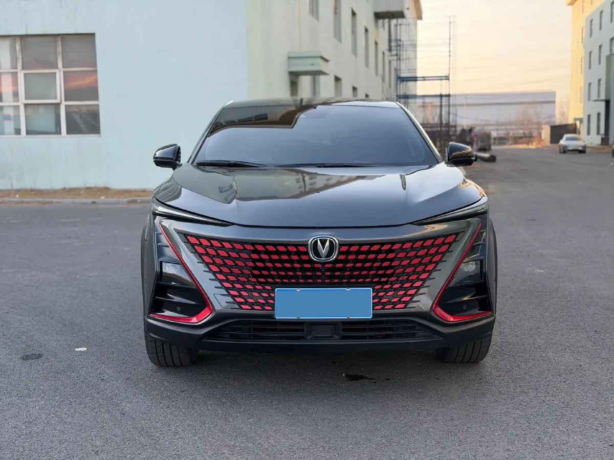 2021 ChangAn UNI-T 1.5T 180HP L4 7DCT,autocango,china used car exporter,china ev exporter,chinese used car exporter,chinese used ev exporter