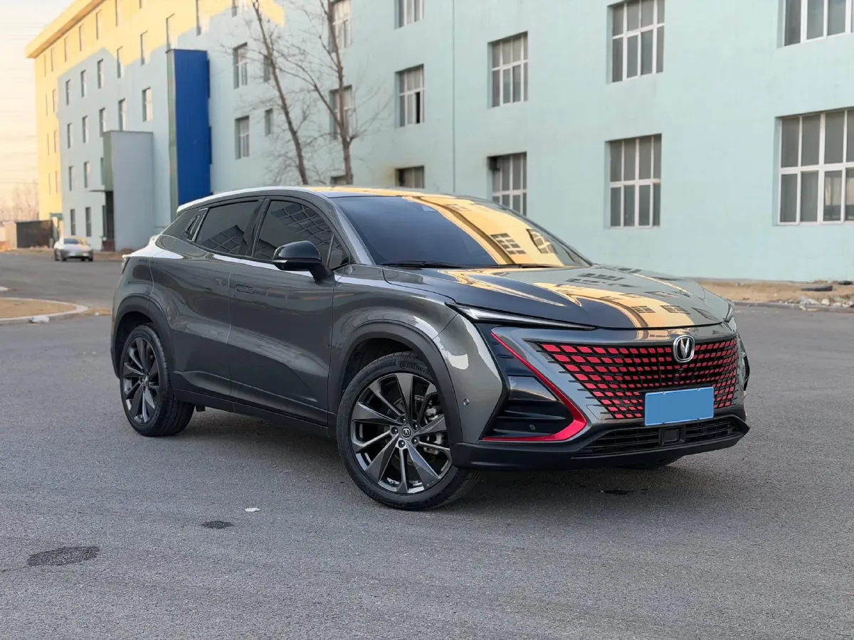 2021 ChangAn UNI-T 1.5T 180HP L4 7DCT,autocango,china used car exporter,china ev exporter,chinese used car exporter,chinese used ev exporter